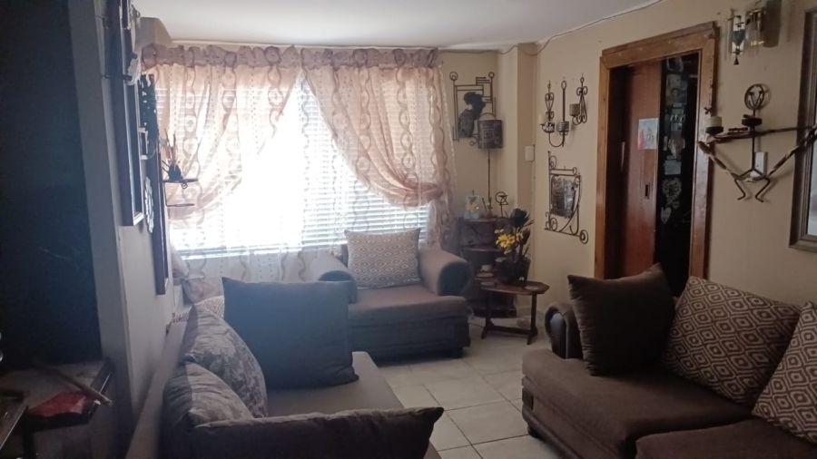 5 Bedroom Property for Sale in Dana Bay Western Cape